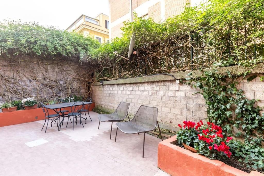 Apartment Il Giardino Di Linda A San Pietro Ρώμη Εξωτερικό φωτογραφία